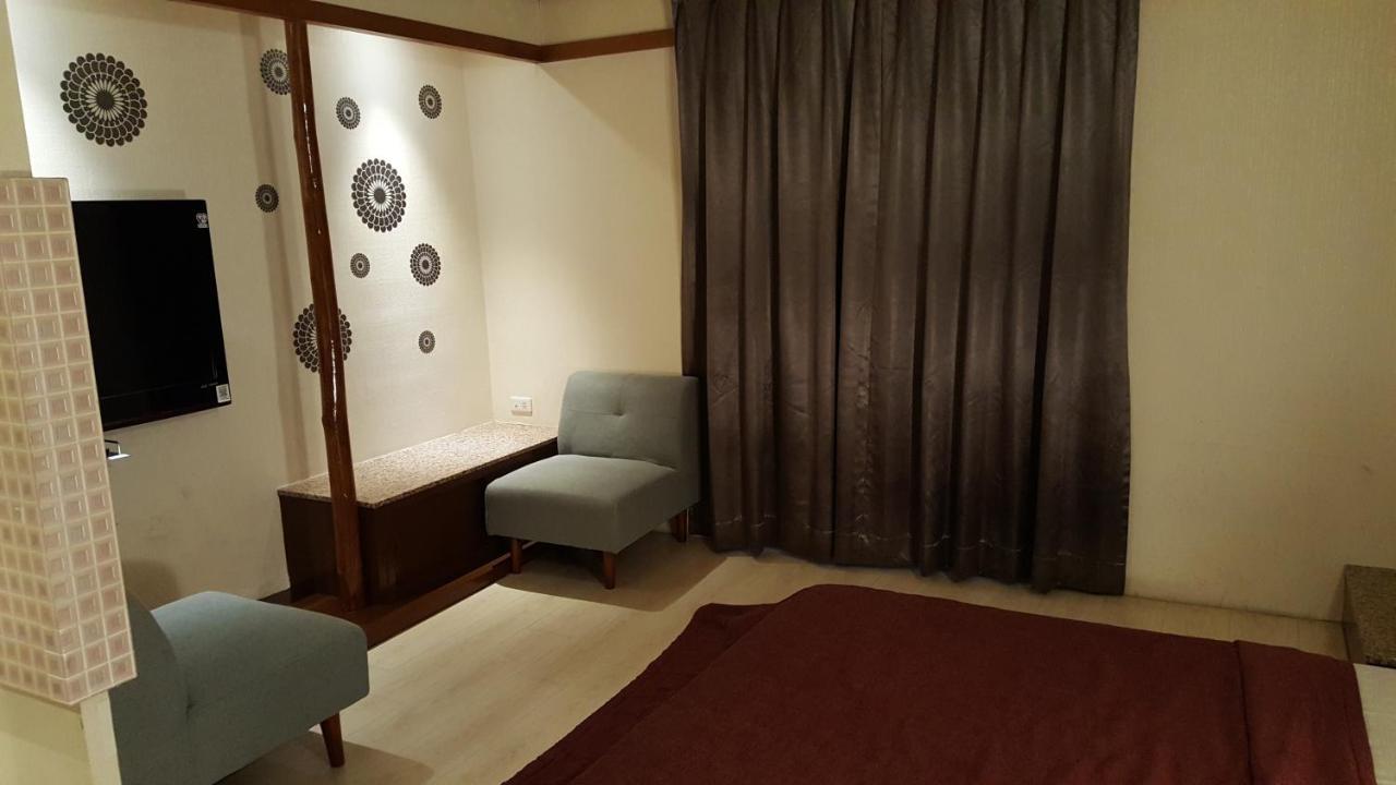 Windmill Fashion Hotel 高雄市 エクステリア 写真